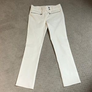 Veronica Beard cream cropped pant.